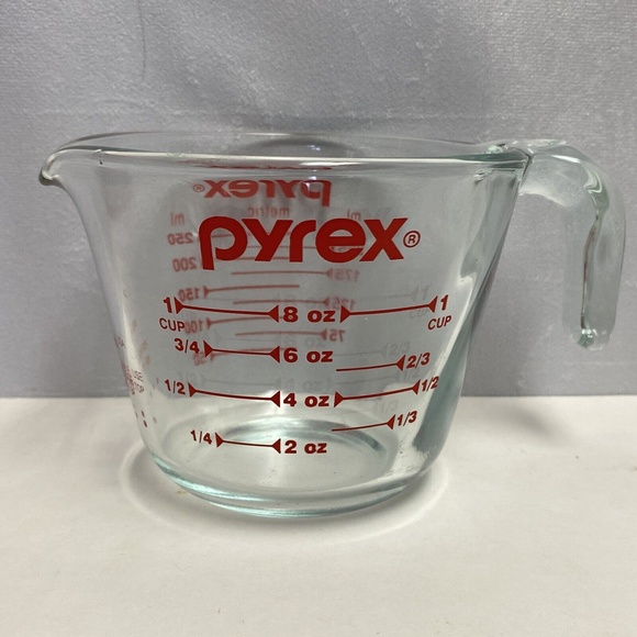 Vintage Pyrex 1Cup 8 Oz 250 ml Clear Glass Measuring Cup Red Markings‎ #28 USA - Picture 1 of 6